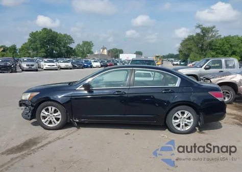 2008 Honda Accord Lxp z USA, uszkodzony, nr VIN 1HGCP26418A101022